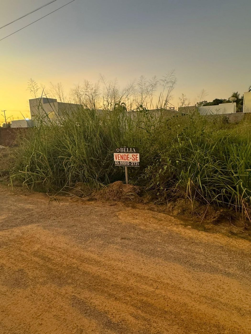 Terreno à venda em Santa Rosa, Cáceres: Terreno · Santa Rosa
